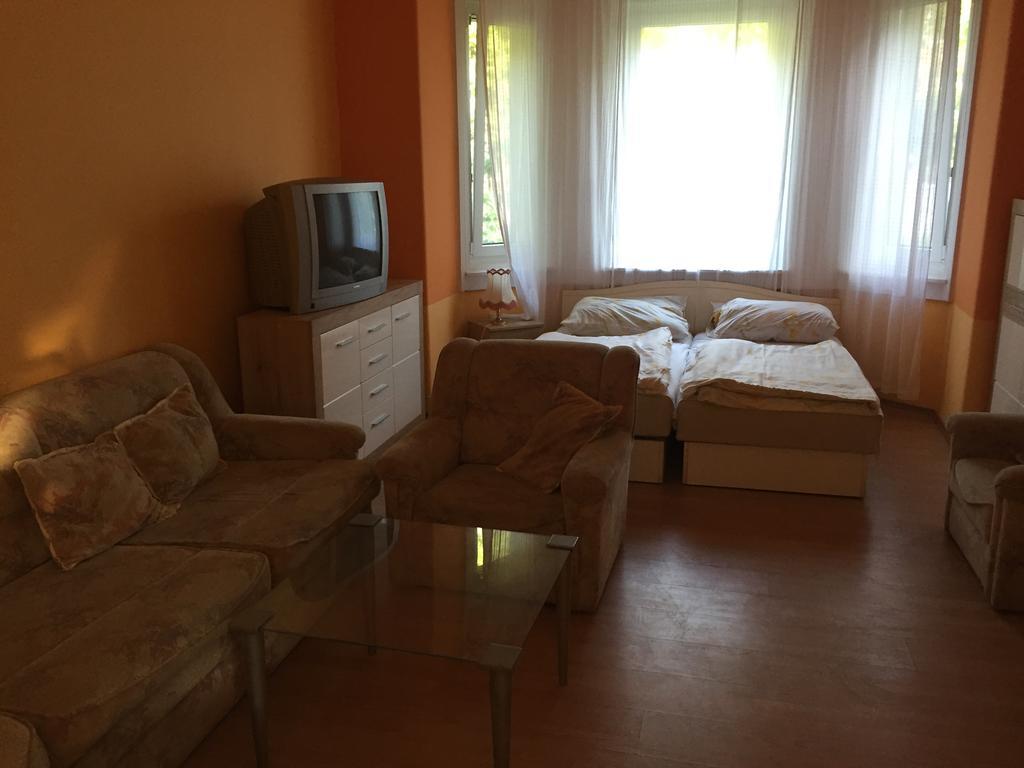 Palma Apartmanhaz Siófok Exterior foto